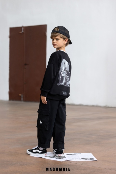 Bluza dla Chłopca przez głowę czarna AW25 Mash Mnie Bluza dla Chłopca przez głowę czarna AW25 Mash Mnie