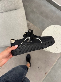 Czarne sneakersy ze złotymi wstawkami