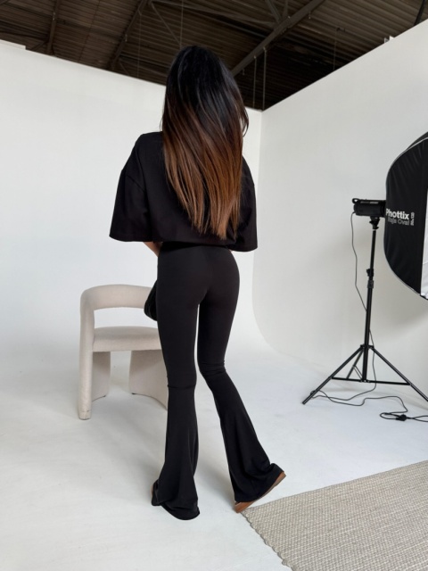 Legginsy BLESSED czarne LAMANUEL Legginsy BLESSED czarne LAMANUEL
