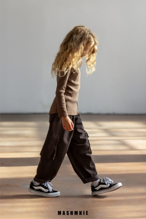 Spodnie bojówki Unisex czekoladowa AW25 MashMnie Spodnie bojówki Unisex czekoladowa AW25 MashMnie