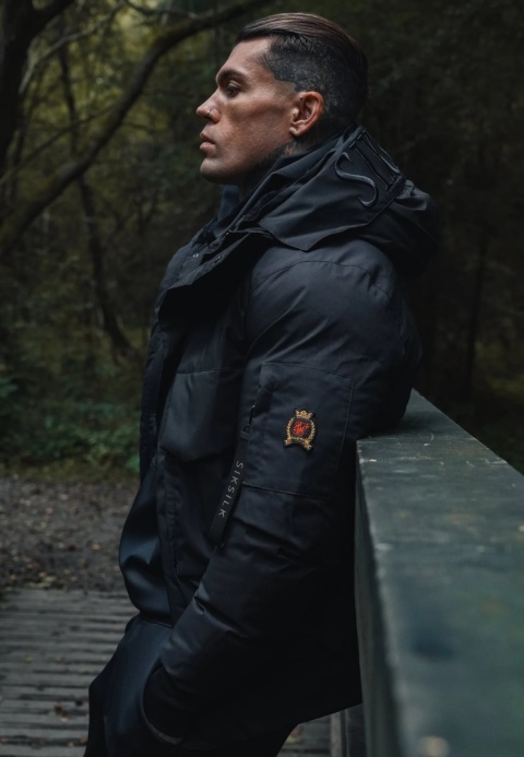 Kurtka Bomber z Kapturem SIK SILK czarny Kurtka Bomber z Kapturem SIK SILK czarny