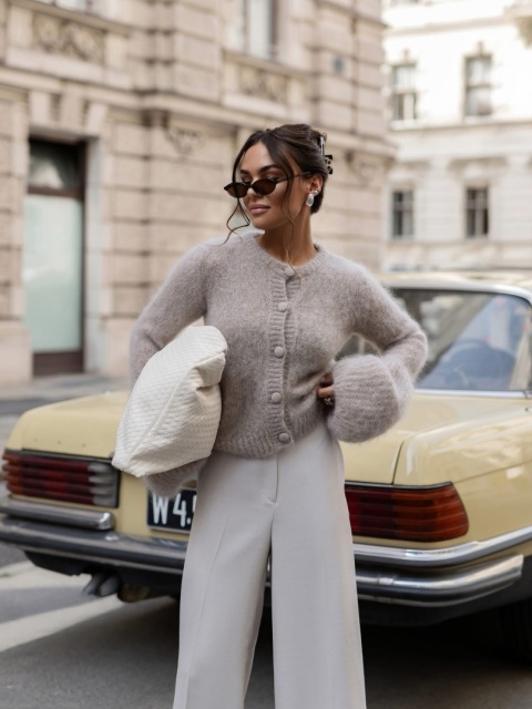 Sweter ANA Premium YARN beżowy Sweter ANA Premium YARN beżowy