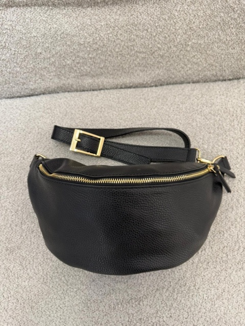 SKÓRZANA NERKA CZARNA