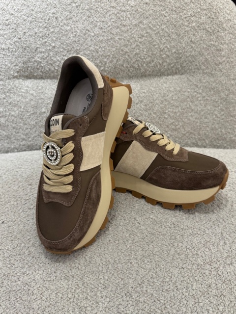 Sneakersy Brązowe skóry naturalnej GD-XF-112