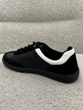 Skórzane sneakersy damskie Czarno-białe GD-XF-153