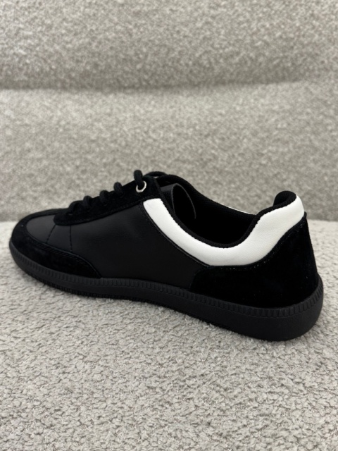 Skórzane sneakersy damskie Czarno-białe GD-XF-153