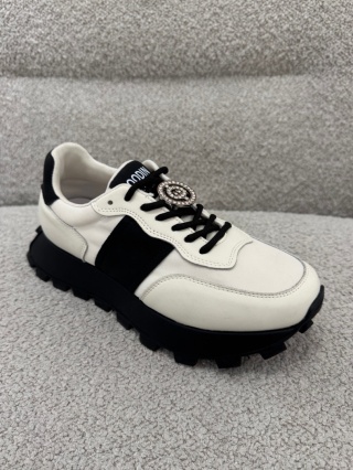 Sneakersy Biało-Czarne ze skóry naturalnej GD-XF-112