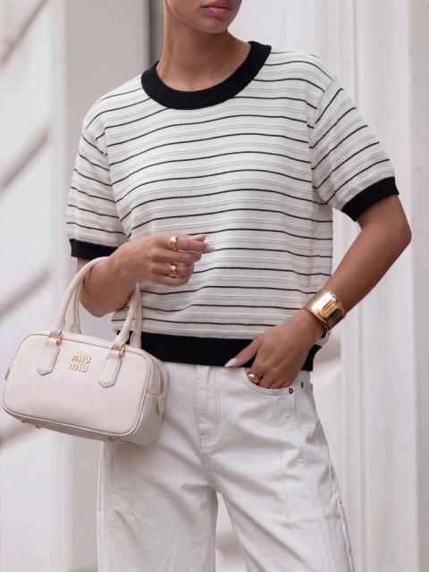 Sweter Soreya ecru z czarnym cocomore