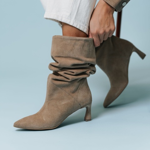 WIOSENNE KOZAKI beżowe 6068/001