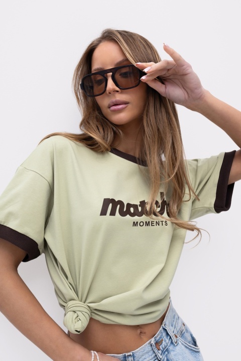 T-SHIRT MATCHA MOMENTS ZIELONY